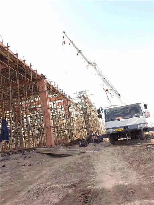 奉贤区吊车作业的安全注意事项有哪些？