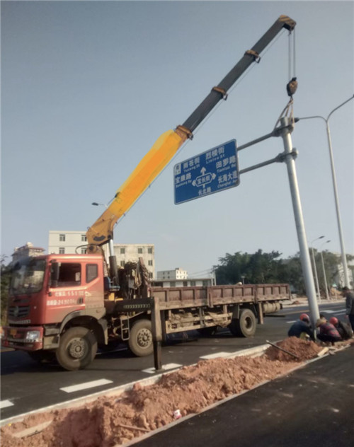 奉贤区设备吊装租赁吊车要用多大吊车